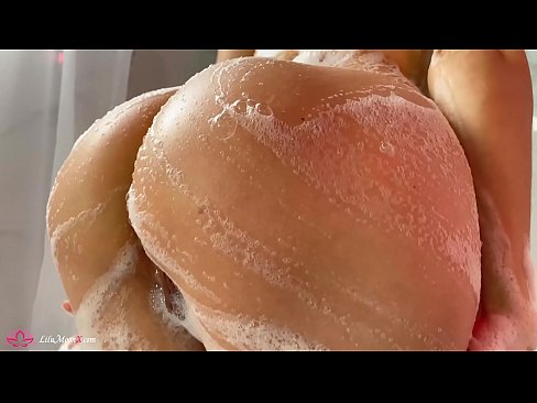 ❤️ Brunette Akuseweretsa maliseche ndi Vibrator mpaka Intense Orgasm mu Shower Zolaula pa ny.pornolemon.ru ❌